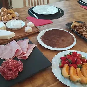 https://laedes.fr-provencehotel.com